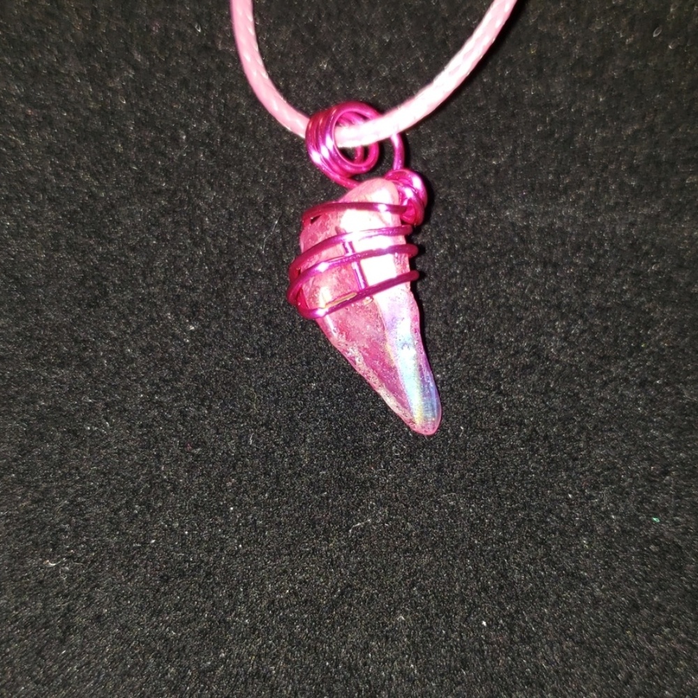 Hot Magenta Crystal Necklace & Ring set - Picture 3 of 8